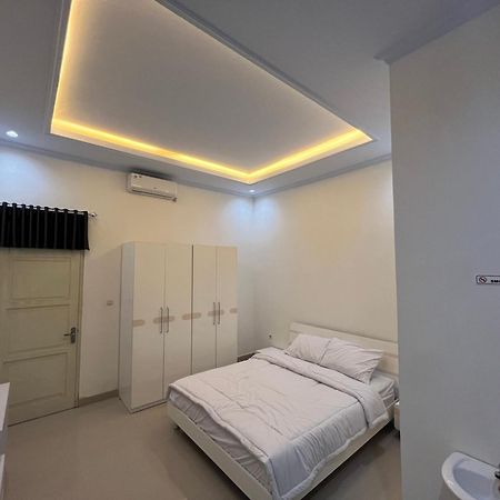 Backyard Guest House Banjar  Экстерьер фото